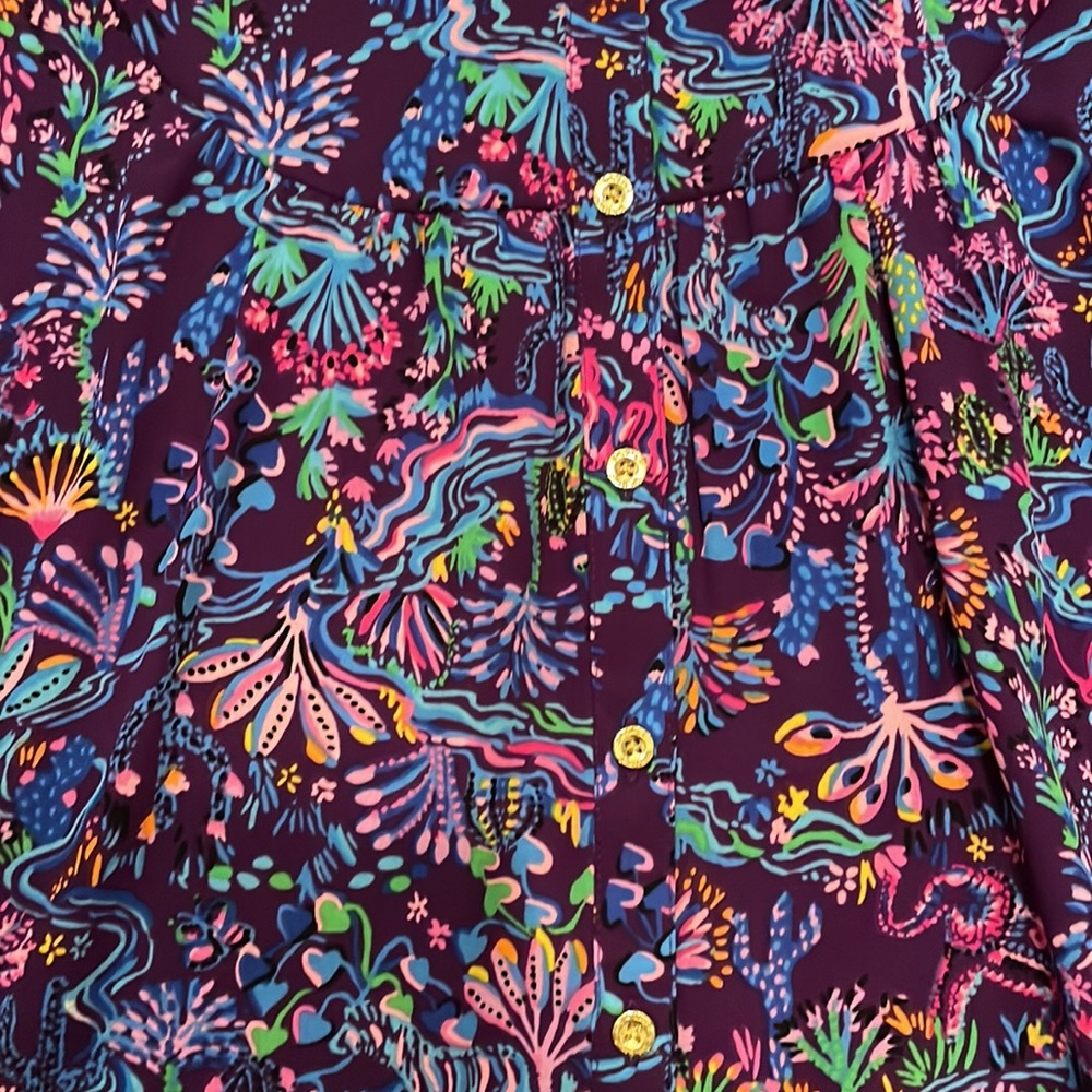 Lilly Pulitzer Lil-Eeze Blouse Gently Worn. View 2